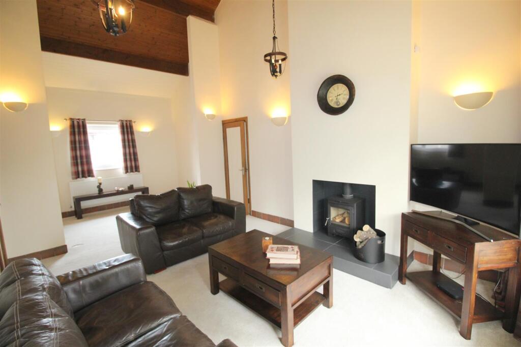 Fieldway, 4 Reception Room Two.JPG