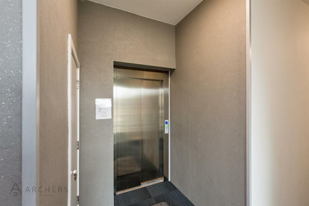 Apt.15BeauchiefGrove(Exterior)(14of16).jpg