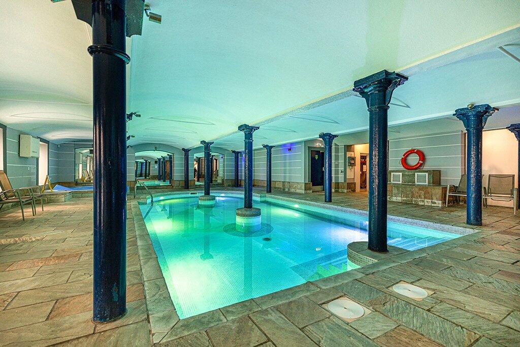 Residents Pool