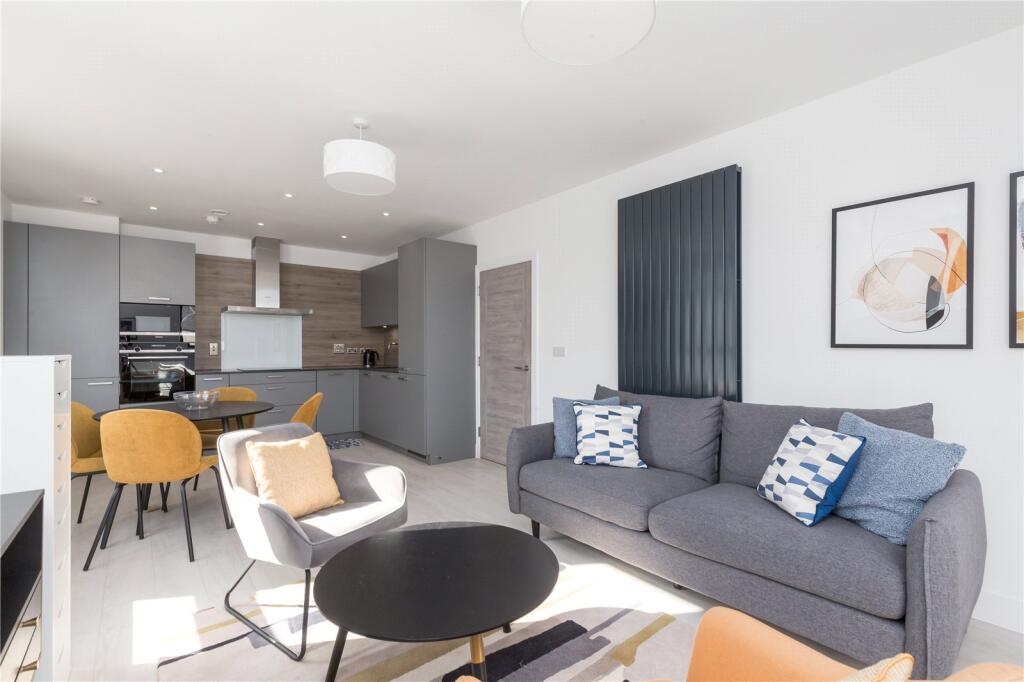 Living Room/Kitchen