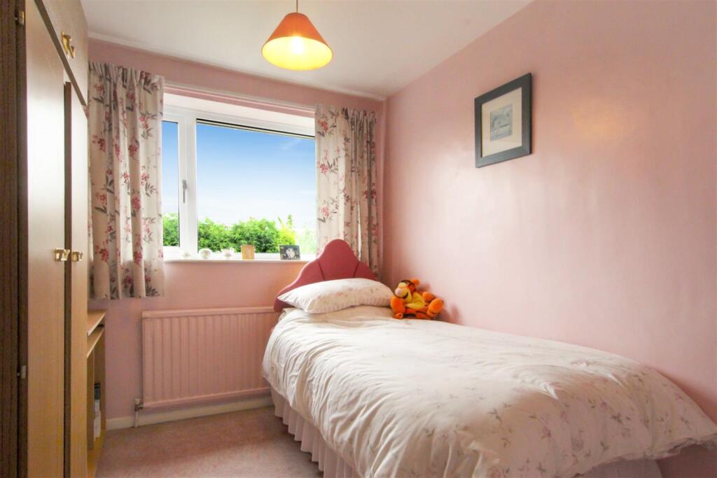 bedroom-2.2-4.jpg