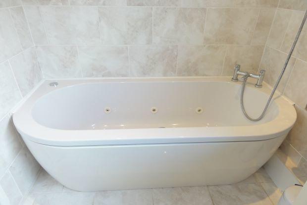 Bath/Shower Room