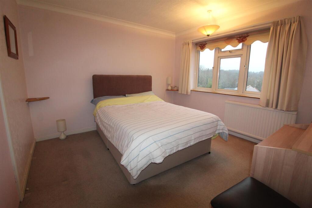 e bed 4.JPG