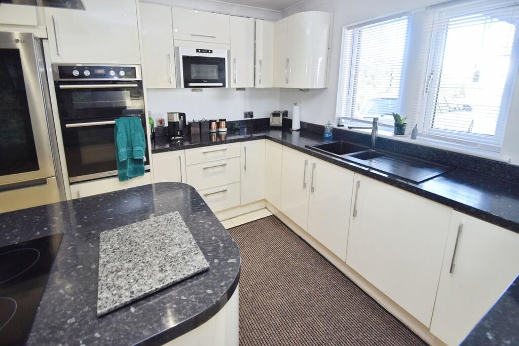 3d1d598f-Kitchen ...