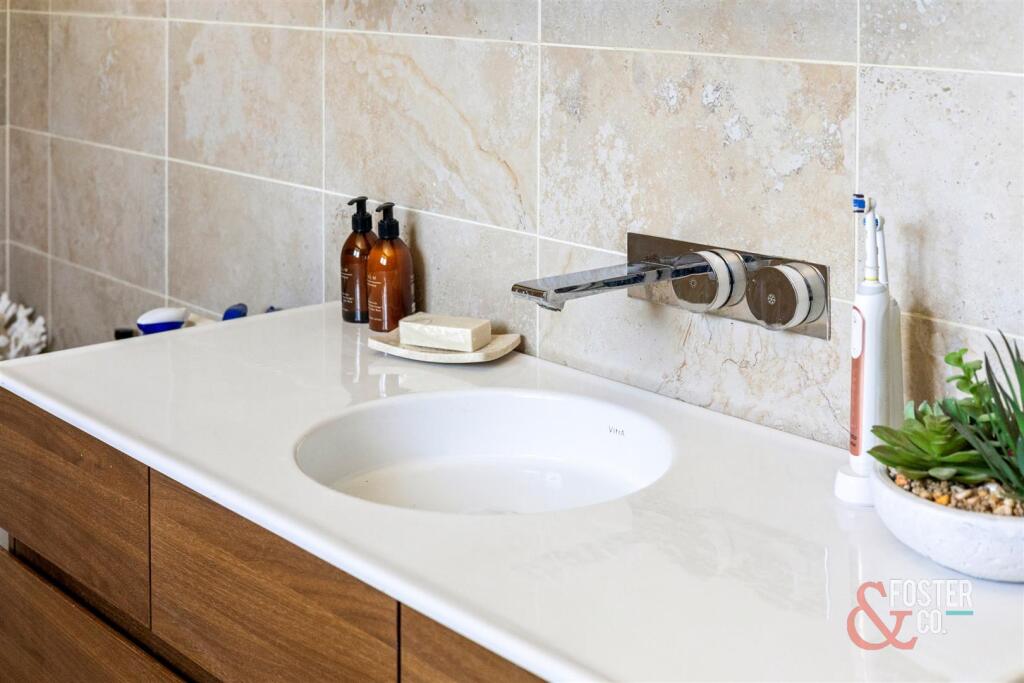 Tongdean Lane, 94-006.JPG