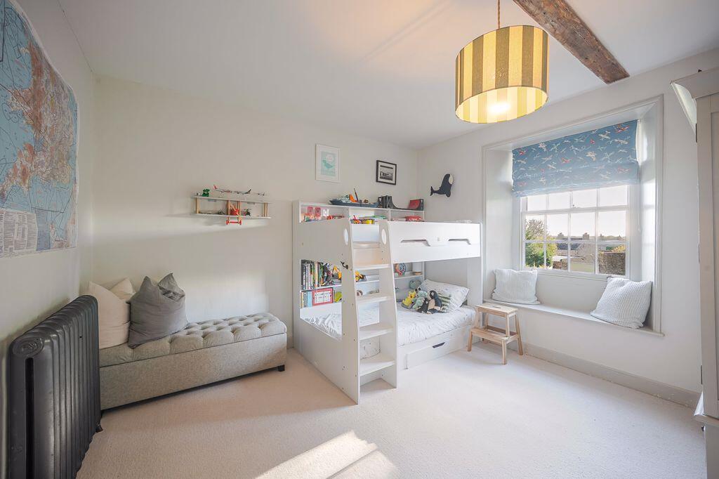 Further bedroom
