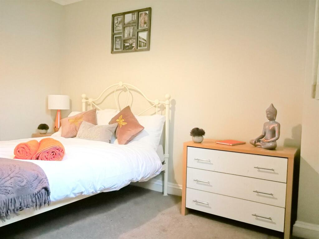 Room 2 - 2