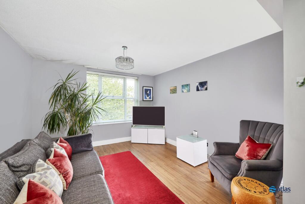 Dining Area / Lounge