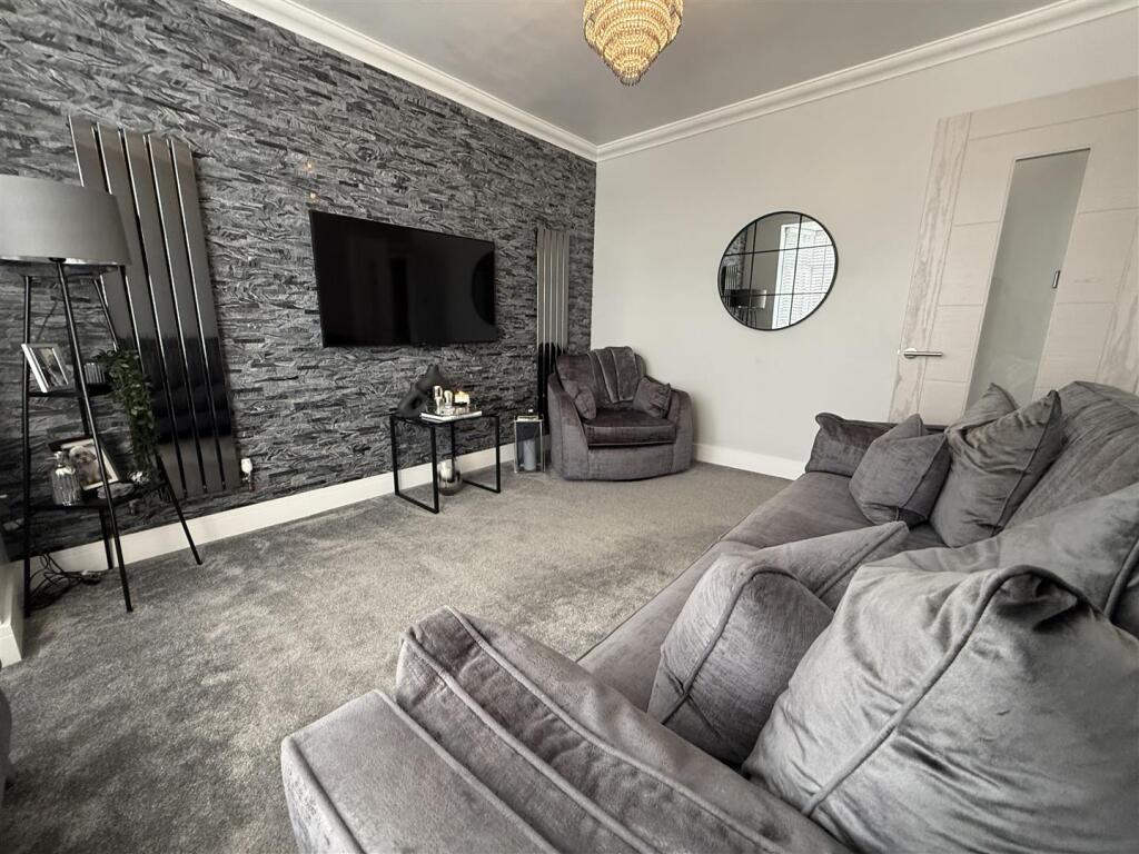 Photo 29-10-2025, 12 07 36.jpg