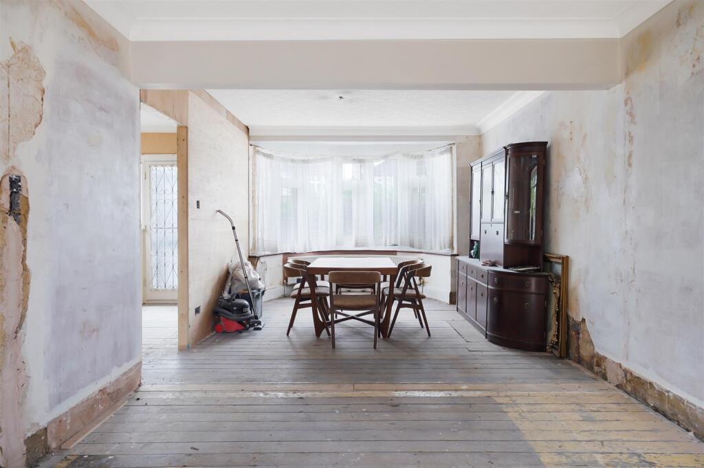 63 Cavendish Avenue - VJKCI2ISbdIORRv7hnMt.jpg
