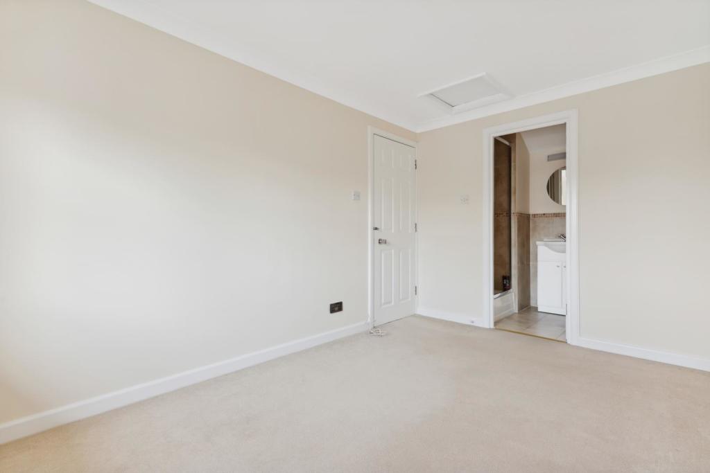 Top Floor Bedroom with En-Suite