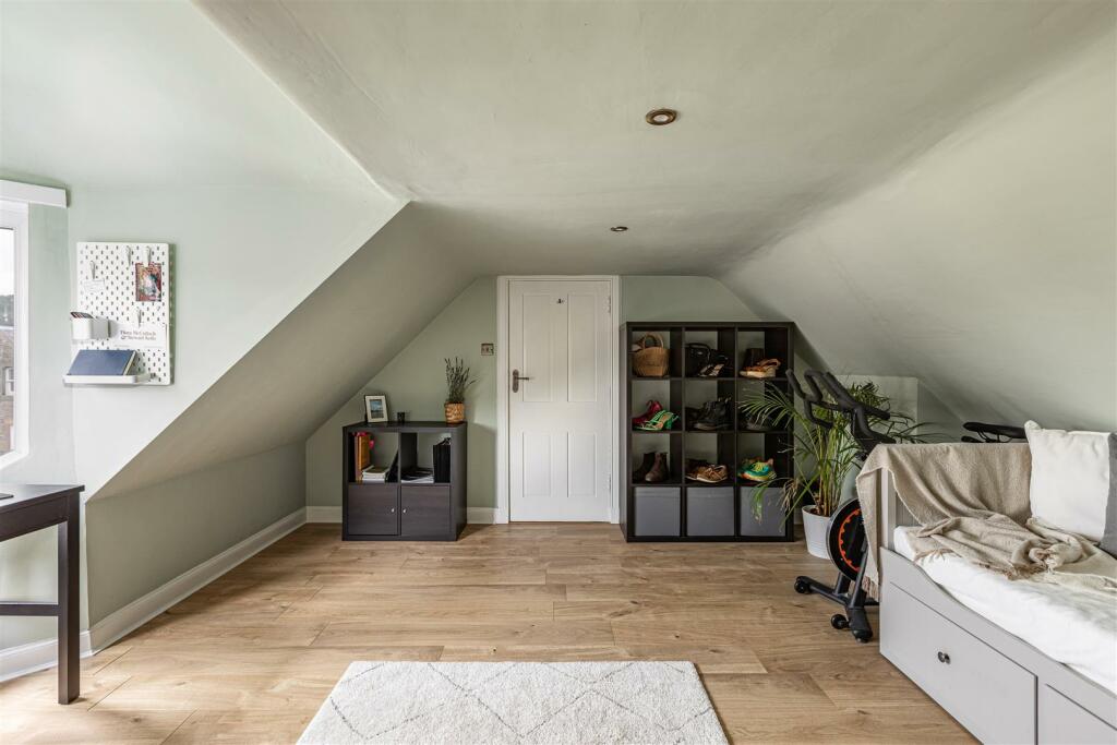 10 Roxburgh Place Galashiels 34.JPG