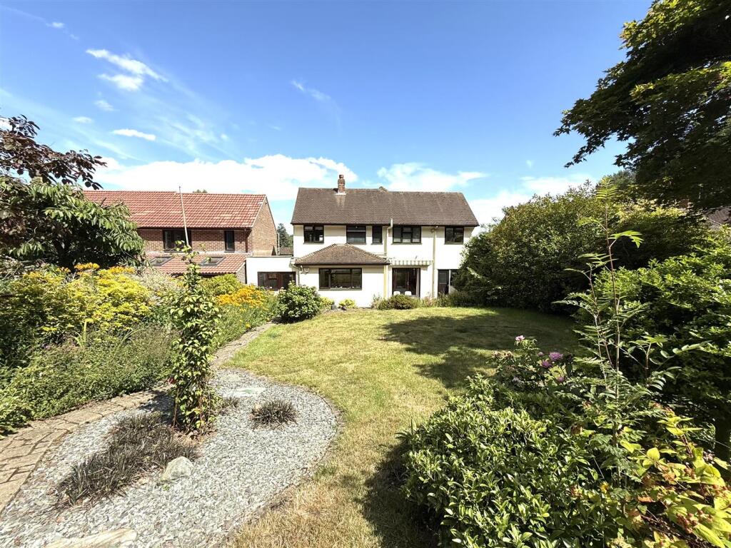 6 the pingle rear 2.jpeg