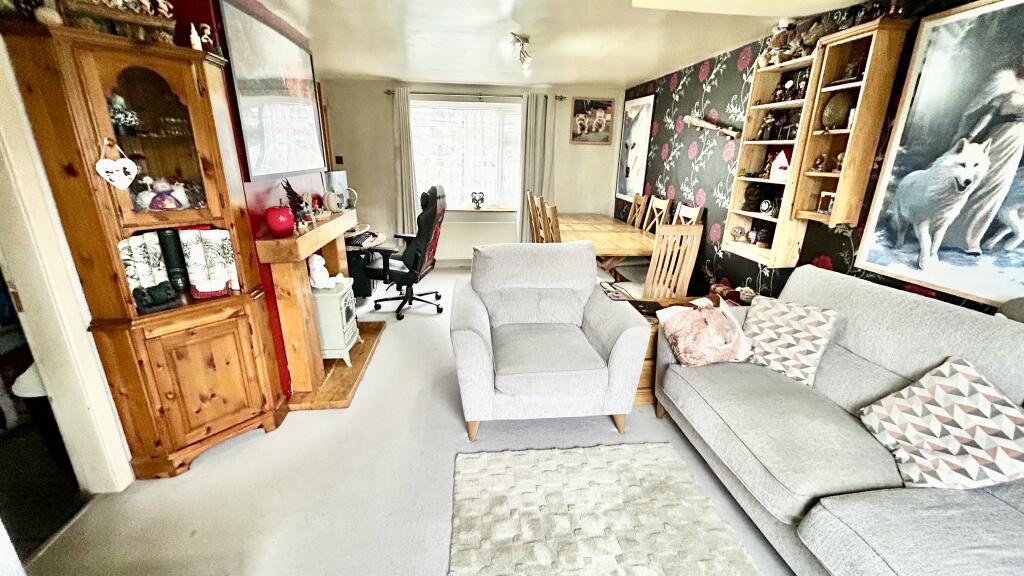Lounge Dining Room