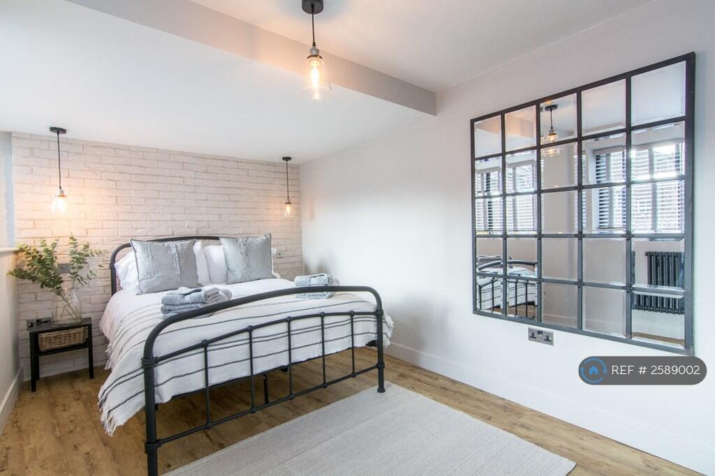 Apartment 2 Bedroom 