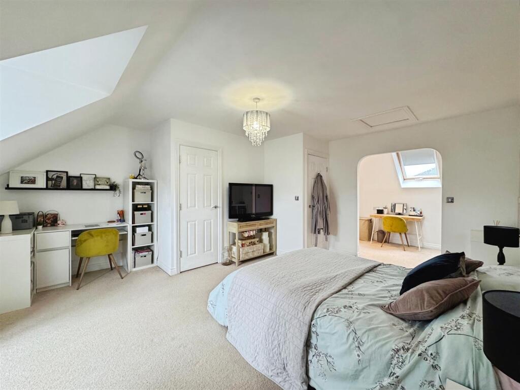 017f99f4-0-413B-8F53-9A9BE1869638-4721-00000407AA6