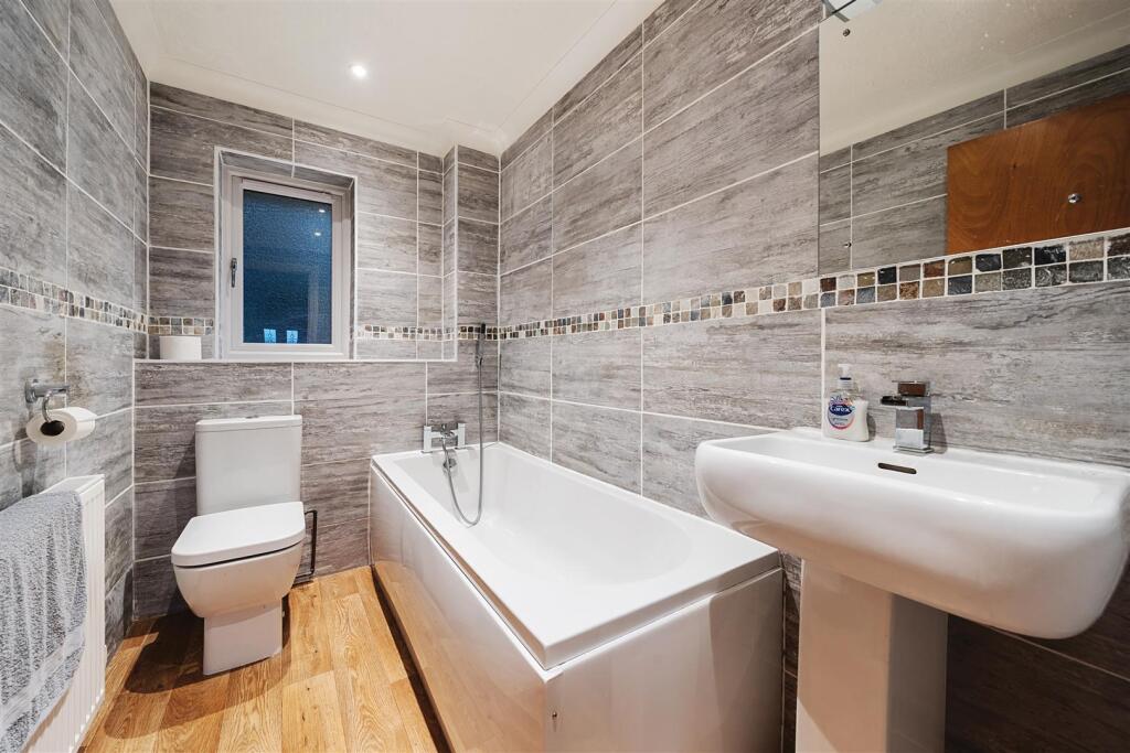 New Meadow Bathroom.jpg