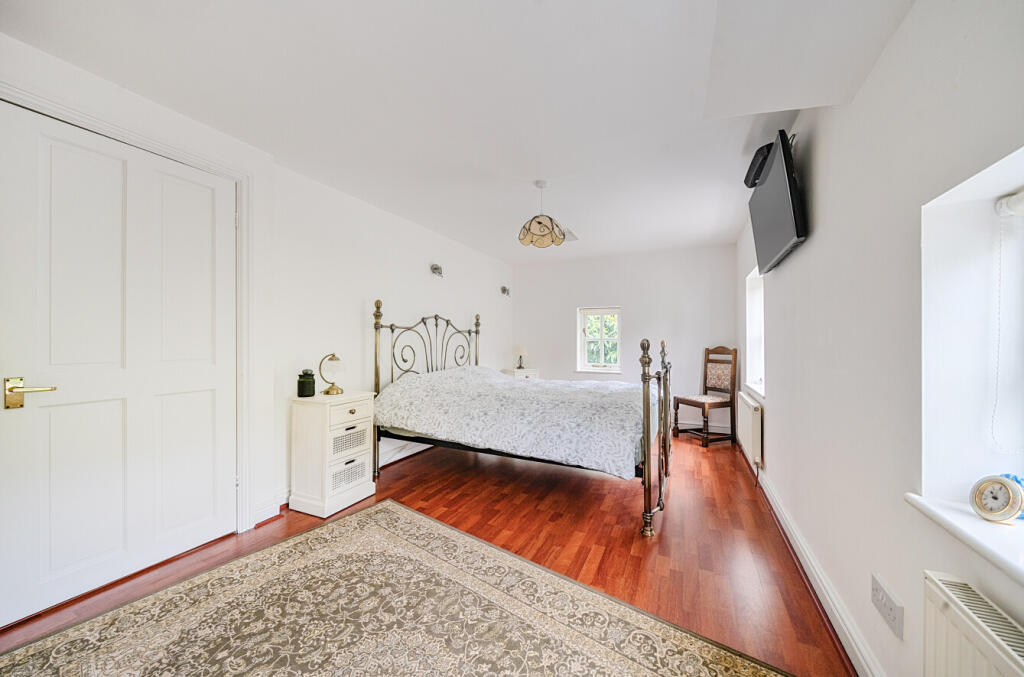 1287263-30-6829c7377ba0b-ARW