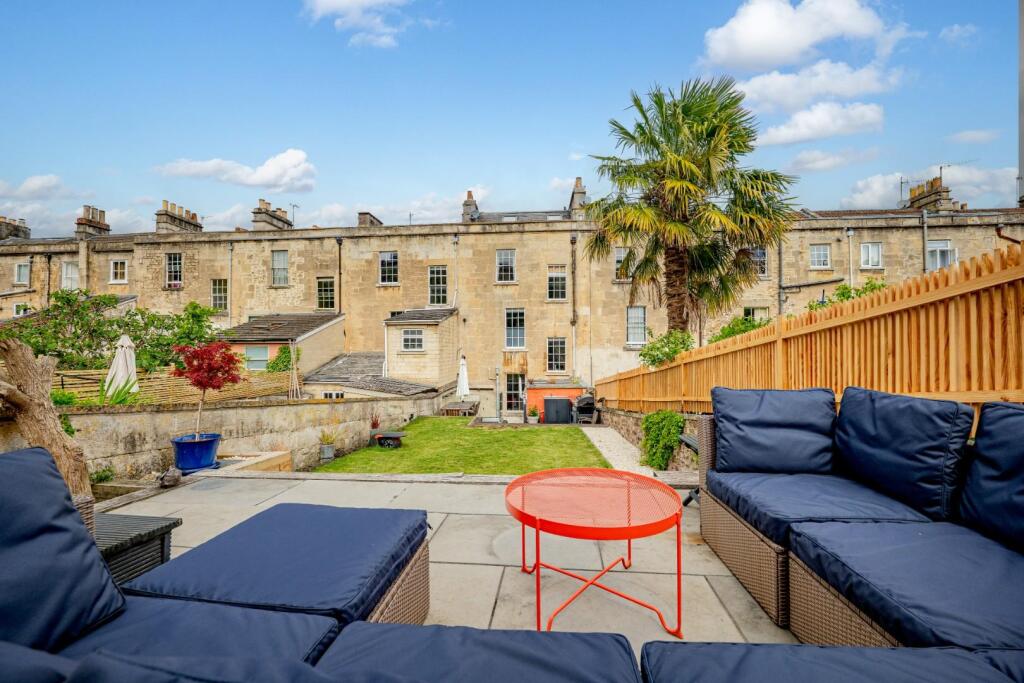 8 Caroline Buildings BA2 4JH-8_EDIT.jpg