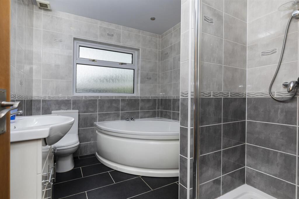 Bramleys Estate Agents - West Lodge Crescent - Ain