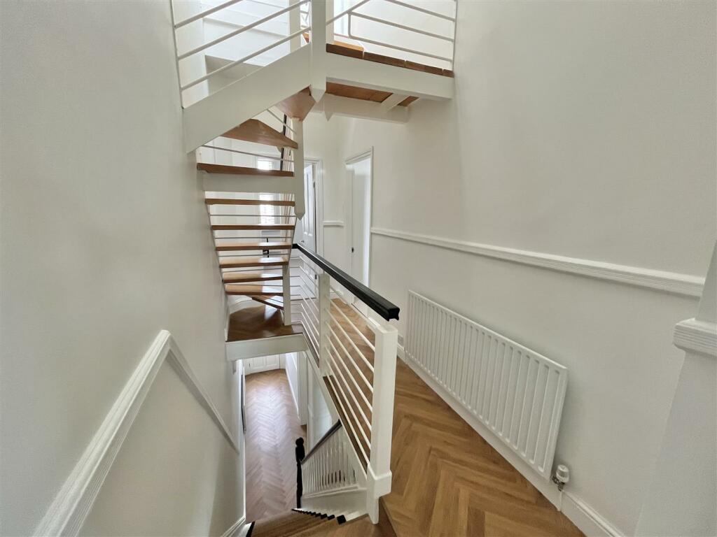 Second Floor Landing.jpg