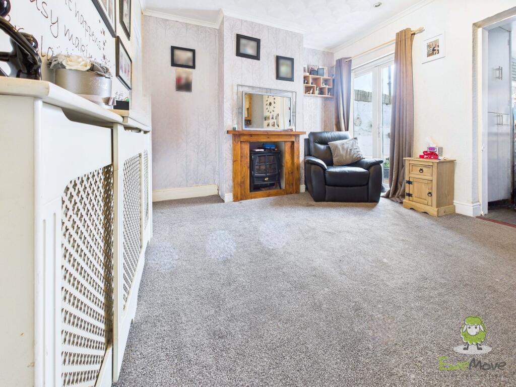 CAM01543G0-PR0158-STILL002