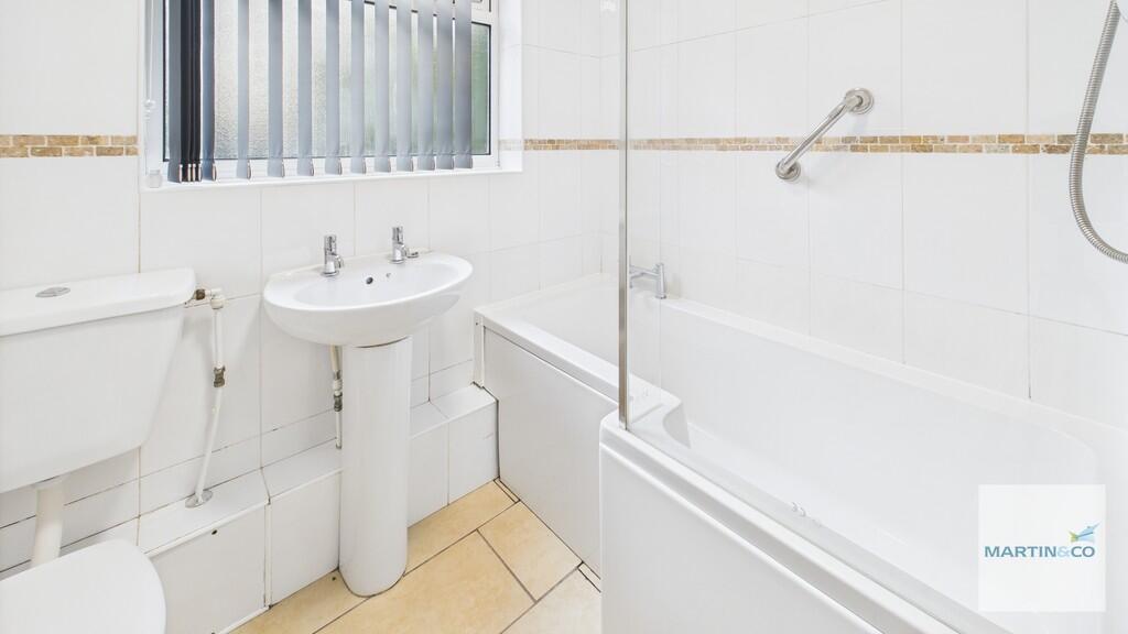 CAM03663G0-PR0174...