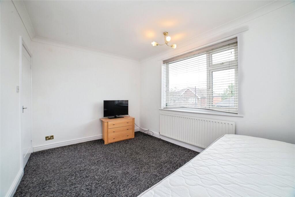 Photo- Bedroom
