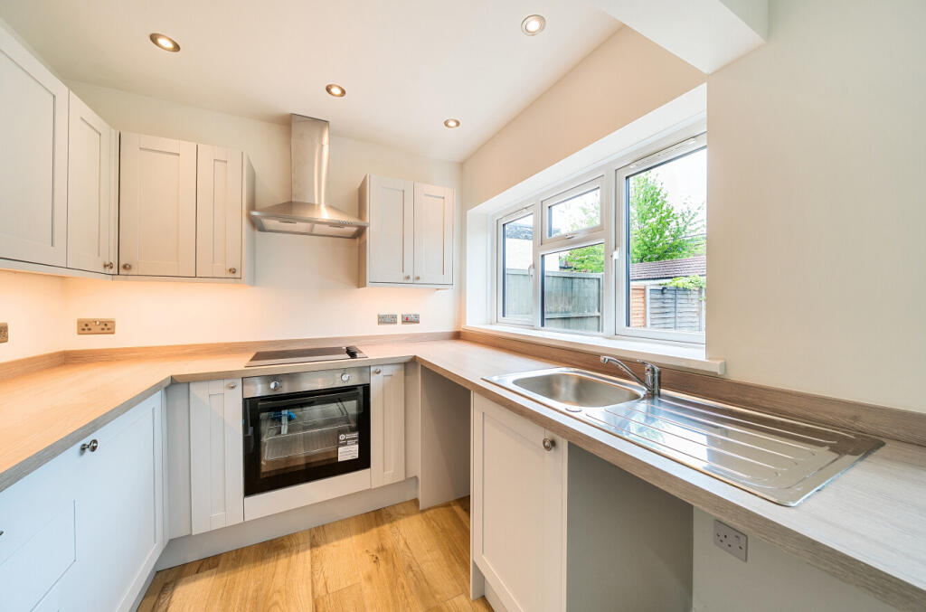 13-6819ebb4e39ee-...