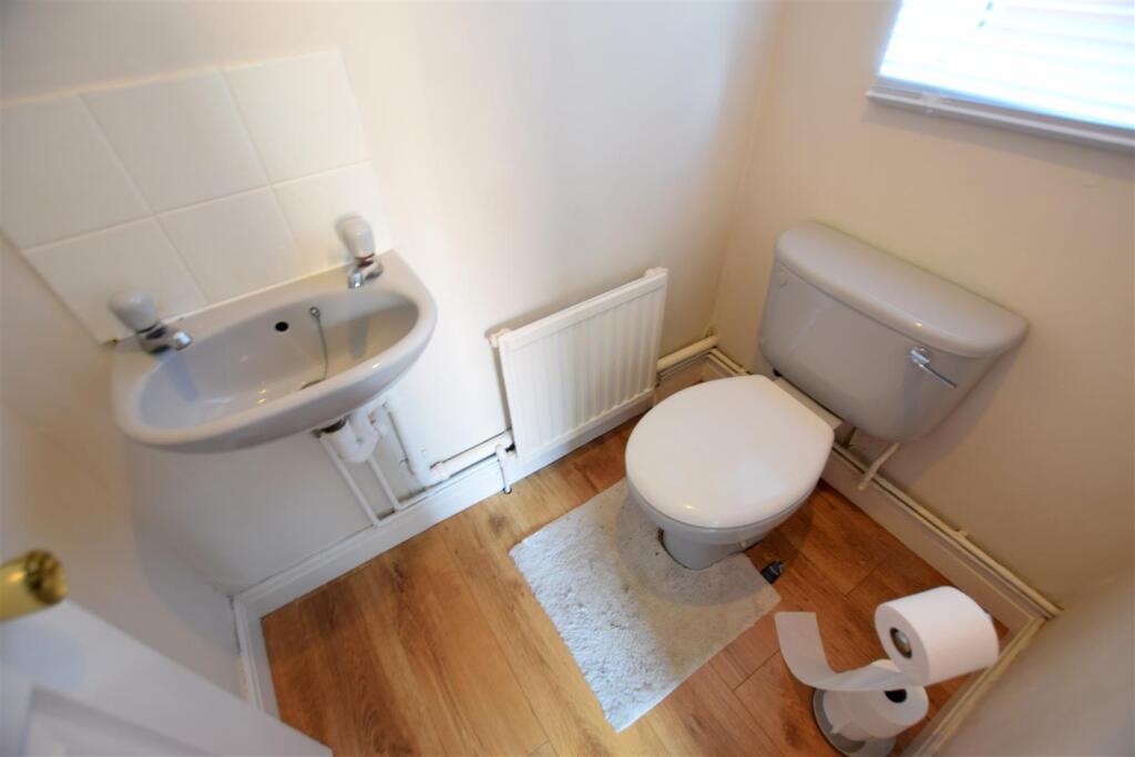 CLOAKROOM/WC