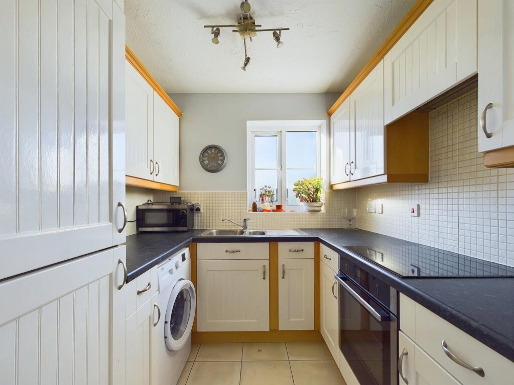 CAM01338G0-PR0075-STILL004