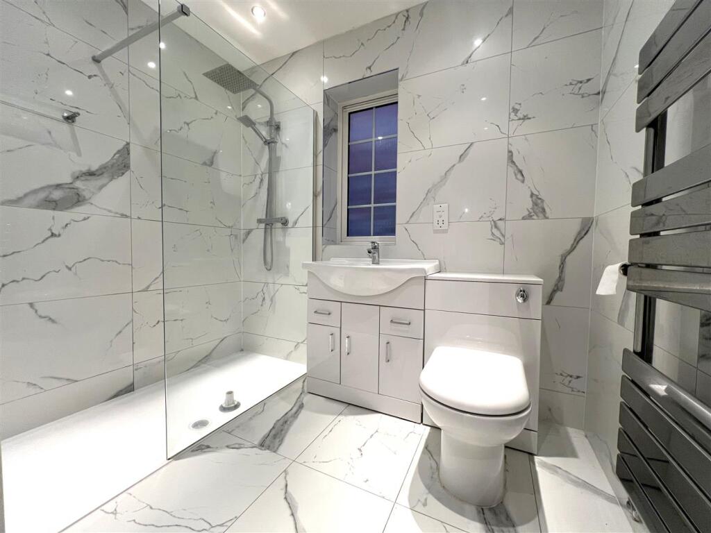 En-Suite Shower Room