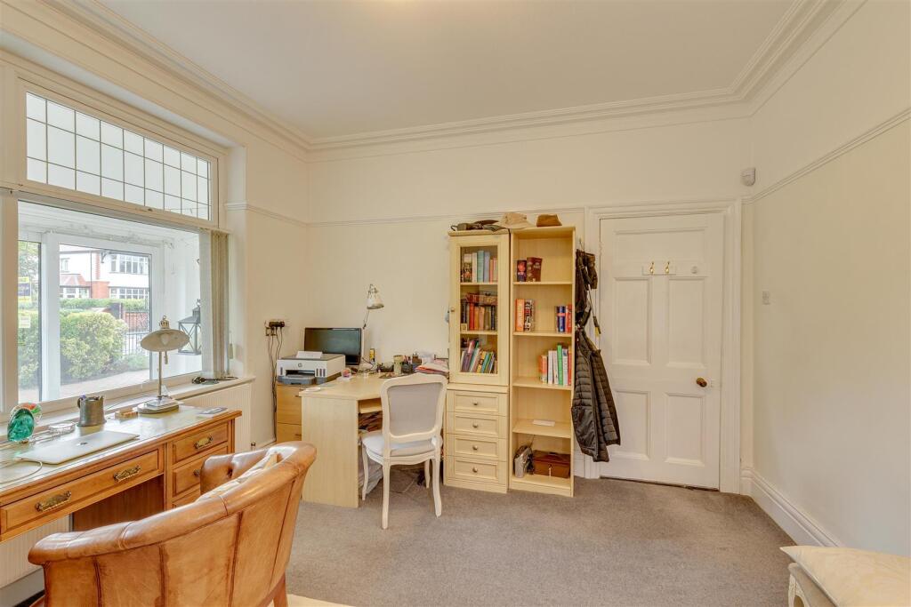 20 dowhills Road_13.jpg