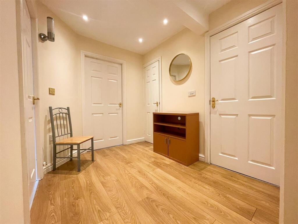 ENTRANCE HALLWAY