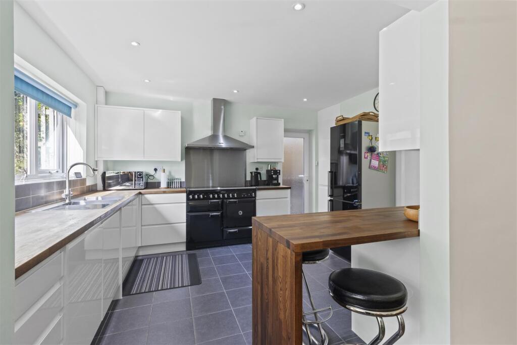 kitchen #9.jpg