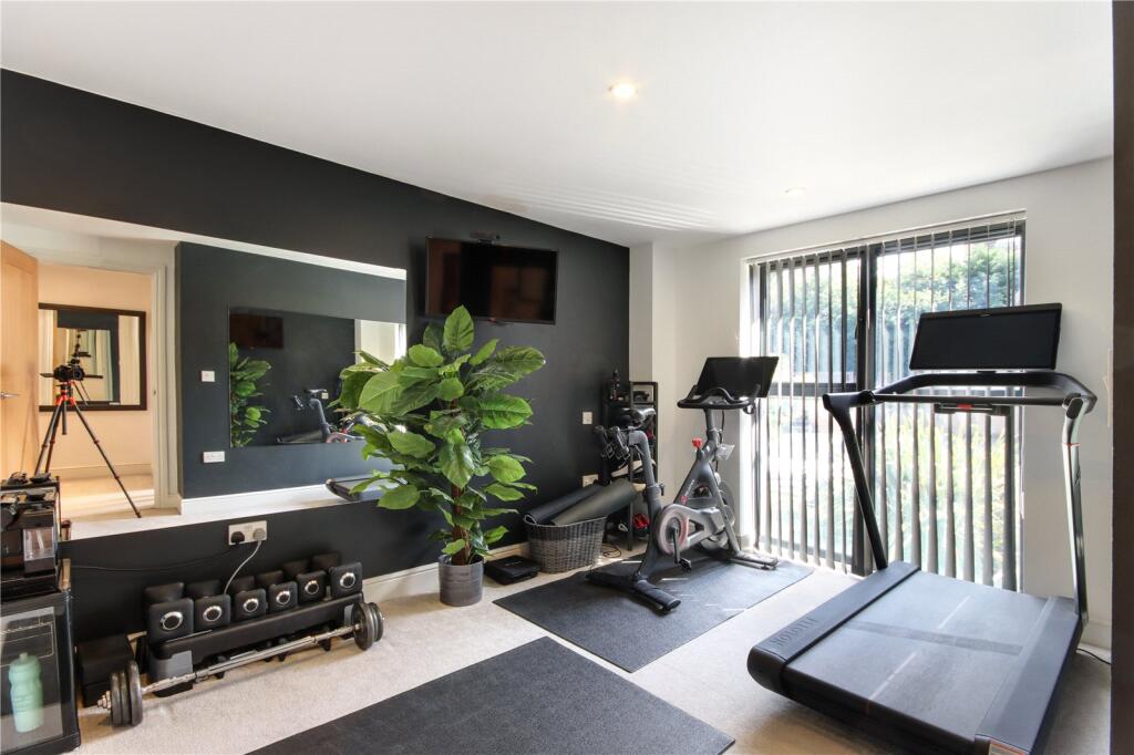 Bedroom Three/Gym