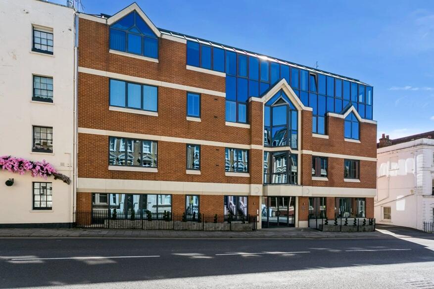 Sheet Street, Windsor, SL4