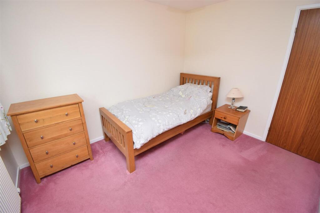 BEDROOM TWO (2).JPG
