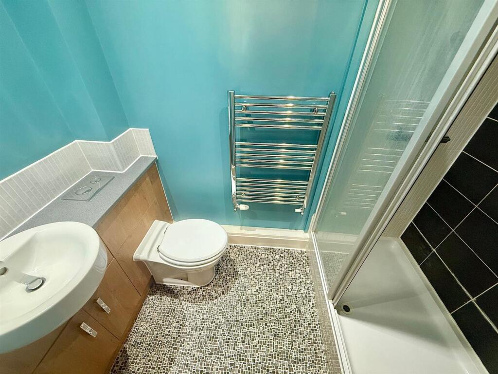 Ensuite.jpg