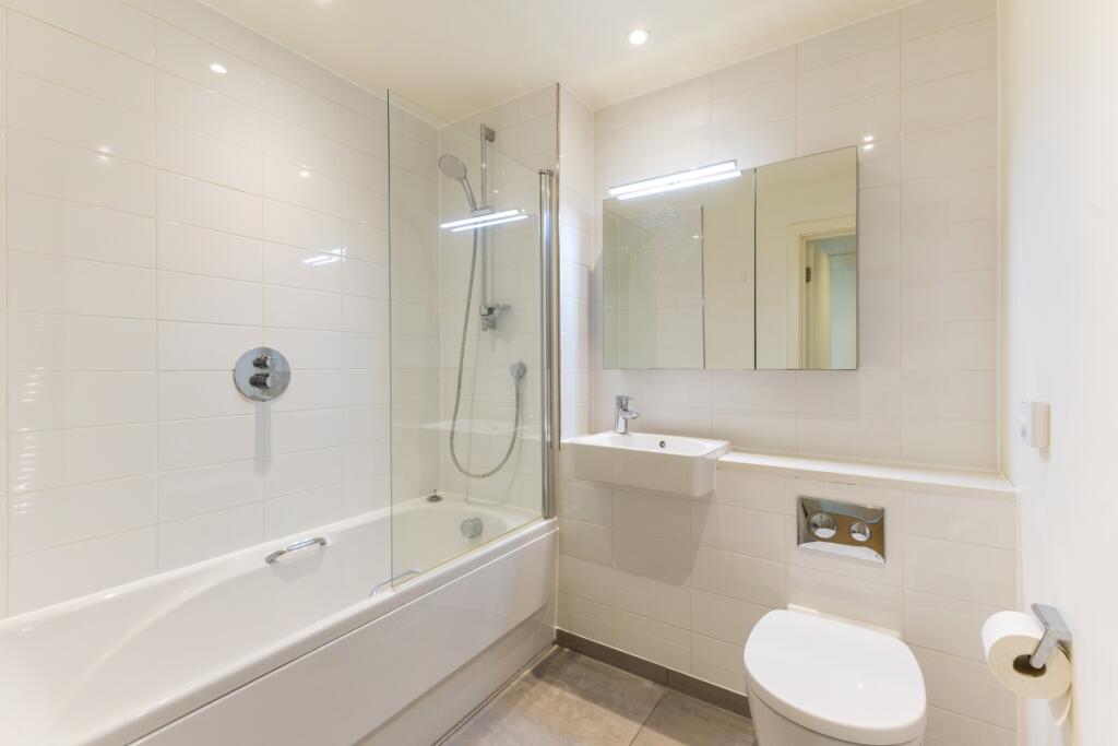 94913_Flat 56 Car...