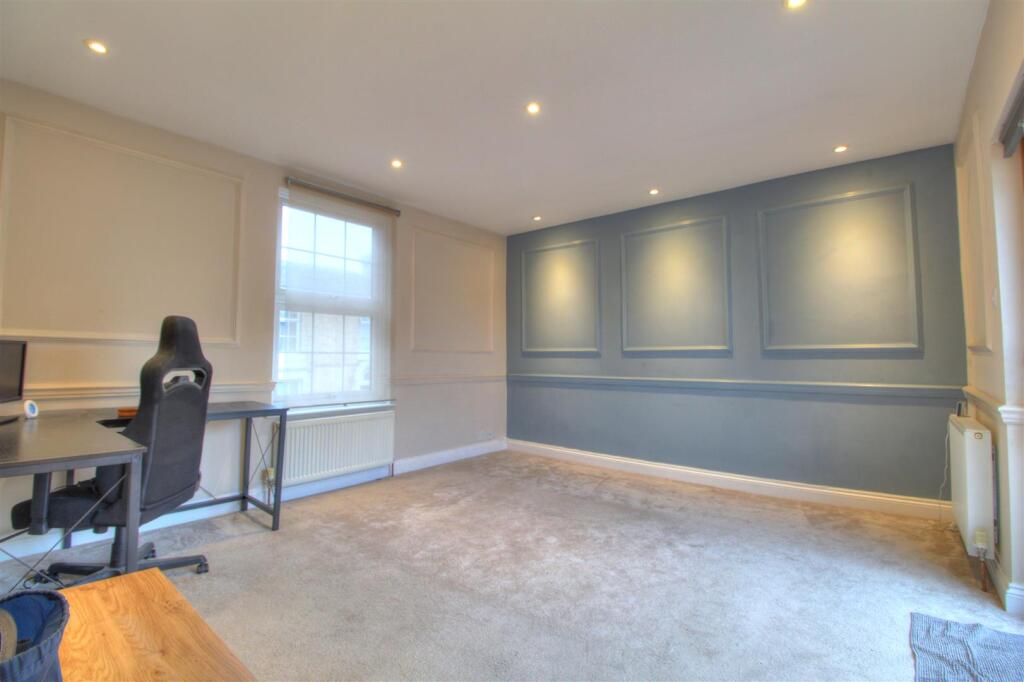 23a Clarkson St - Lounge 2.jpg