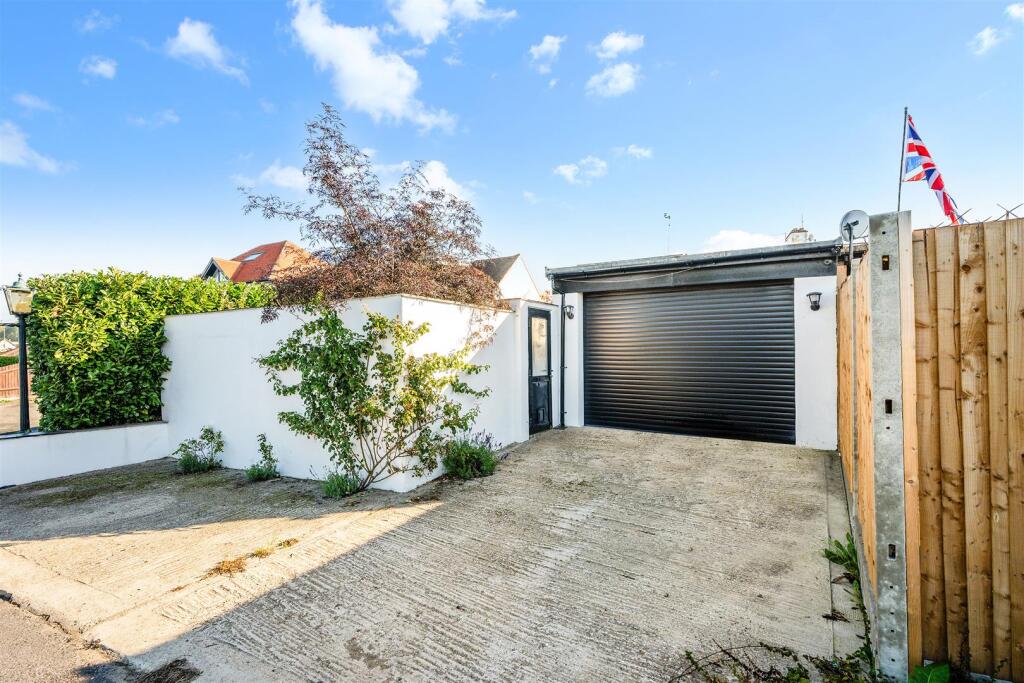 ASHCOMBE TERRACE, 12- (30).jpg