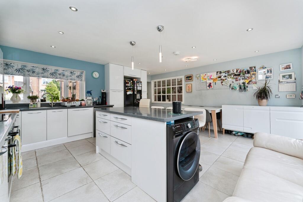 Kitchen Diner