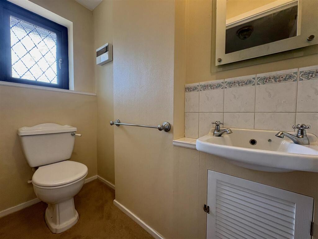 GUEST WC