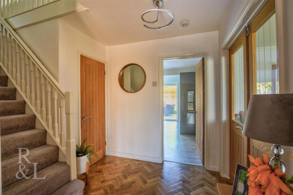 5 Killerton Park Drive (22).jpg