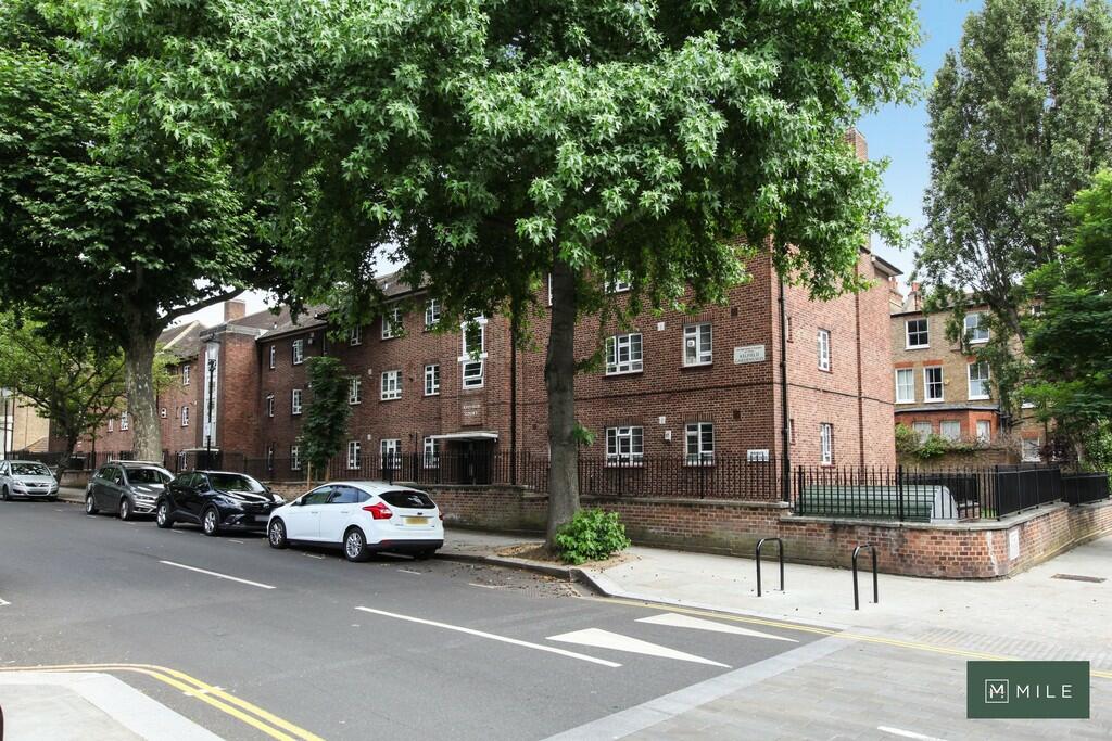 18 Kelfield Court...
