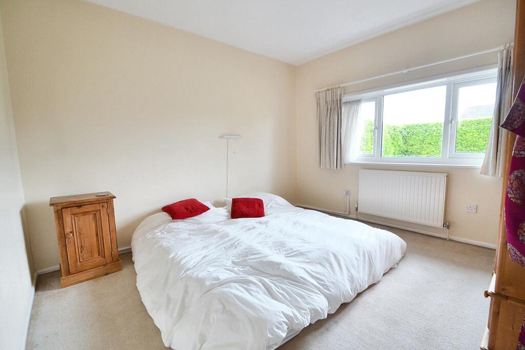 Reception Room / Bed