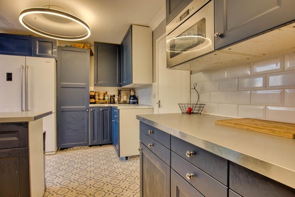 Ewemove Taunton Priory Park (9)