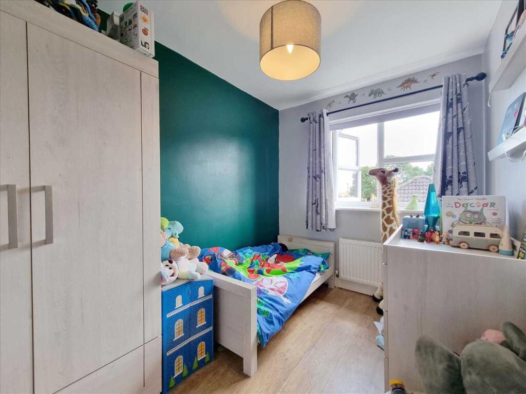Bedroom 3: