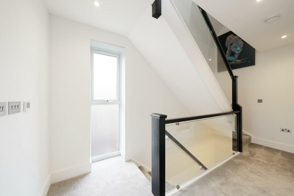 SECOND FLOOR LANDING